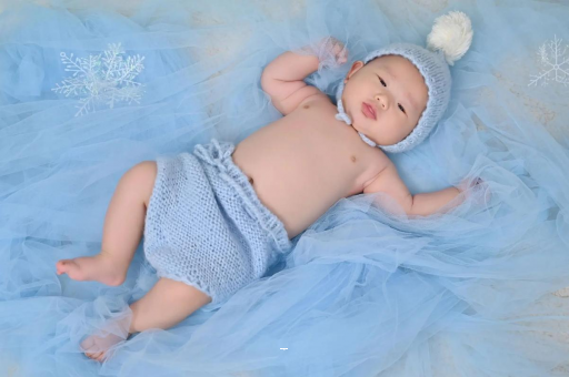 宁阳宝宝吐奶黄色